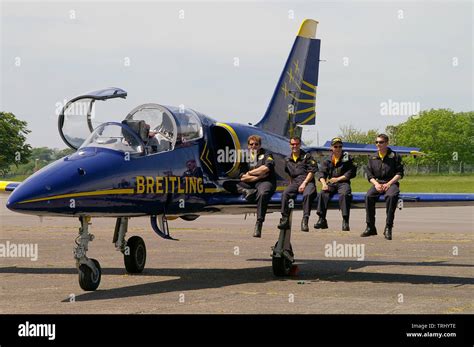 Breitling jet crew